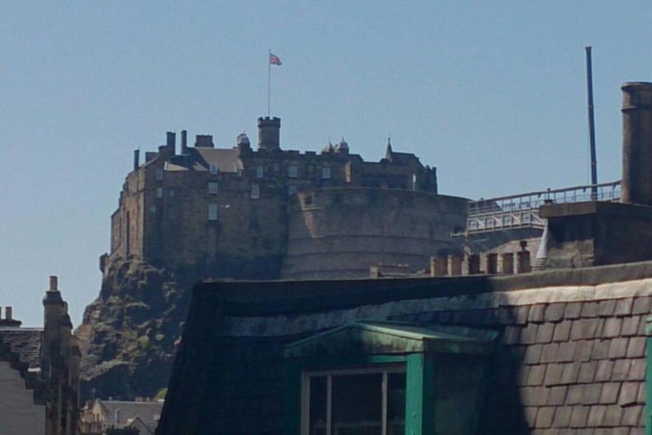 Joivy 3 Bed Flat In Old Town, Close To Grassmarket Edimburgo Exterior foto